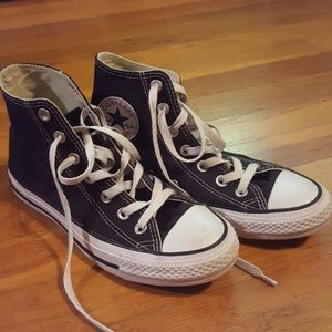 Converse all star high top sneakers size 5 or 7